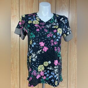 Cuddl Duds Comfort Code Multicolor Floral Short Sleeve Tee SZ - M